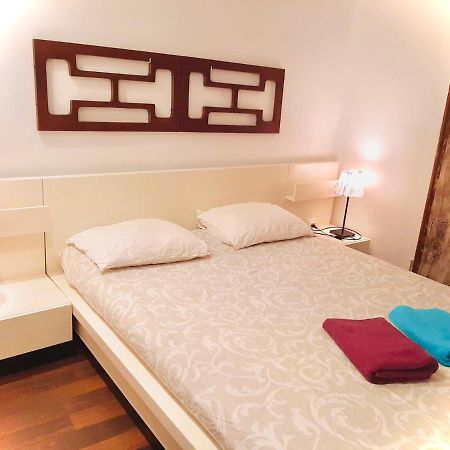 022 Apartamento 1-1 Appartement Barcelona Buitenkant foto